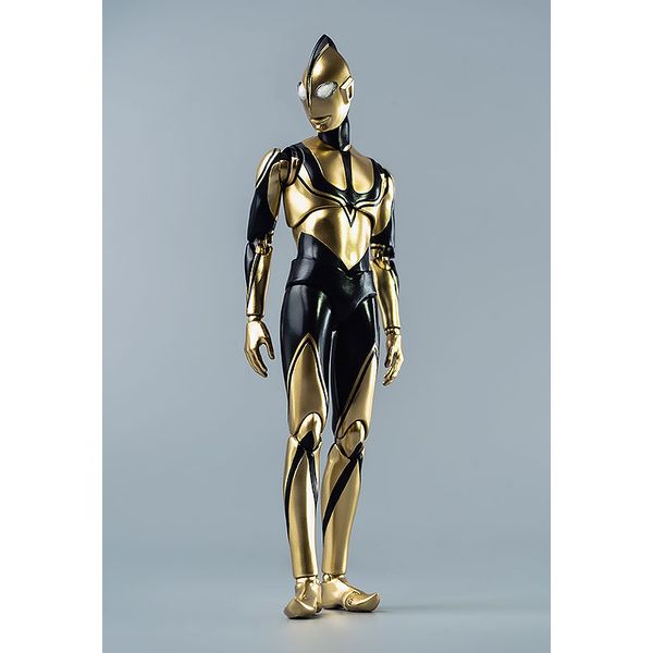 ウルトラマンスタイル 金色フィギュア 新宿高島屋「黄金展」に純金製「ゴールド ウルトラマン」(税込