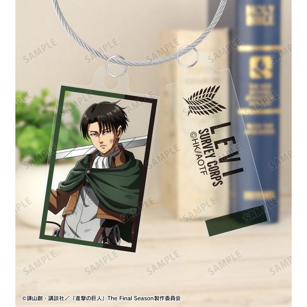 【貴重、新品】おまけ付『進撃の巨人』 リヴァイ　アクリルキーホルダーBOX全8種 貴重、新品】おまけ付『進撃の巨人』 リヴァイ アクリルキーホルダー