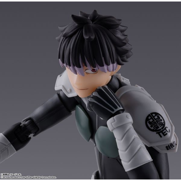 フィギュア: 怪獣8号 S.H.Figuarts 鳴海弦: BANDAI SPIRITS